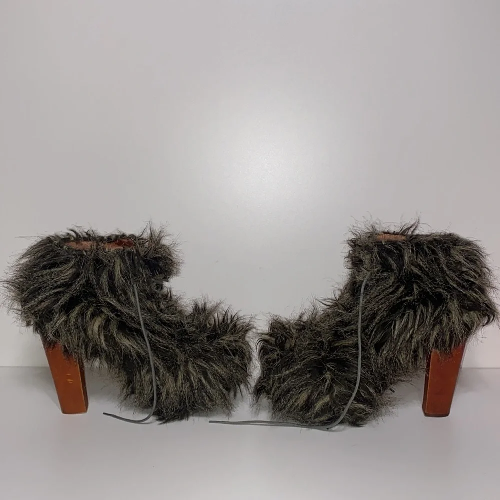 Rare Limited Edition Lita - Shag Jeffrey Campbell Faux Fur Booties in Ta… - Picture 5 of 17